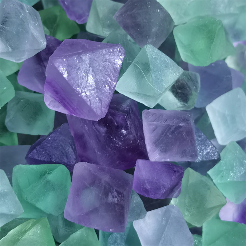 天然八面体萤石原石紫绿矿石标本彩色装饰石DIY手工饰品半宝石