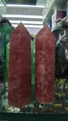 草莓晶原石手抛六棱柱摆件家居