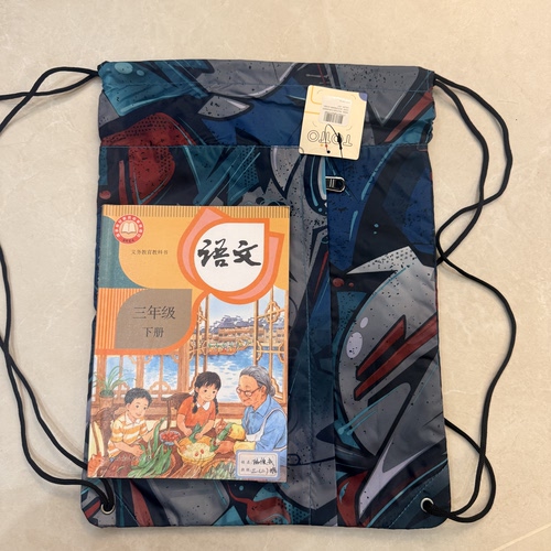 哥伦B原单尾货男女运动健身包防泼水抽绳束口包旅行包轻便背囊