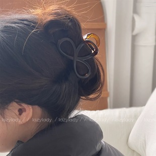 Chris 轻便好用盘发夹子抓夹发抓发饰女 深琥珀色简约磨砂鲨鱼夹