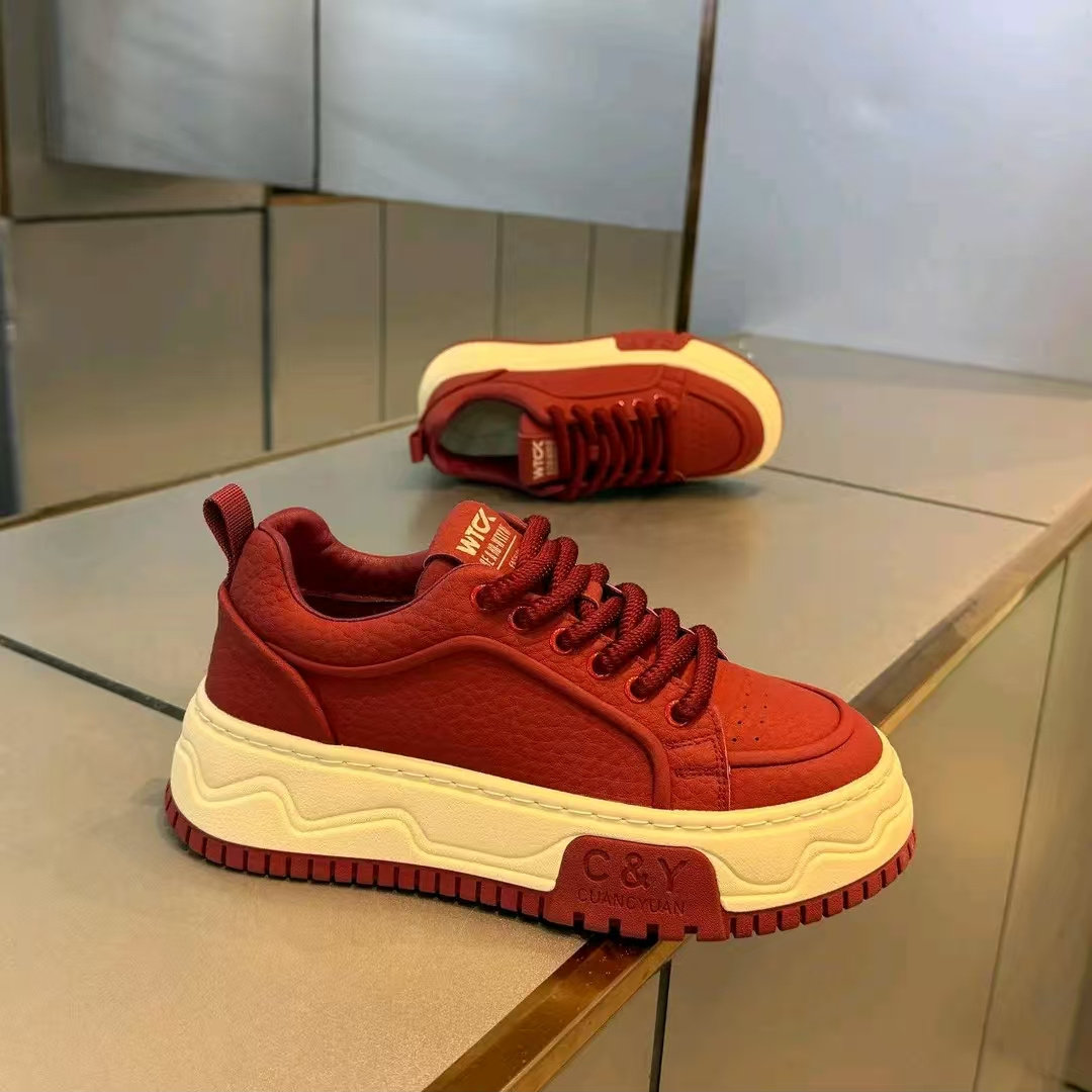 本命年红色男鞋冬季潮流百搭增高厚底休闲板鞋男士马年皮面运动鞋,流行男鞋,单鞋,淘宝优惠券,粉丝福利购,淘宝优惠卷