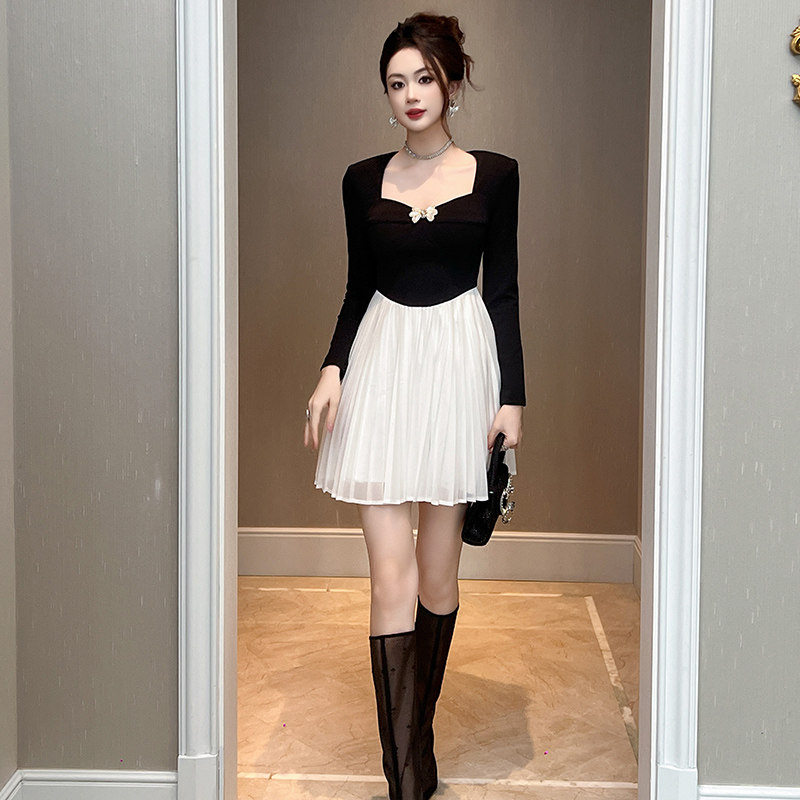 撞色方领短款收腰小众不撞款裙子百褶裙大方得体长袖a字连衣裙