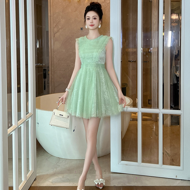 绿色收腰连衣裙法式女装高级无袖短裙小清新高级感小个子小众绝美
