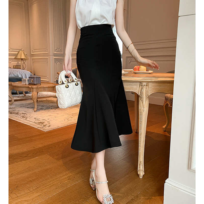 显瘦半身裙高腰气质黑色a字包臀中长款鱼尾小众垂感赫本风裙子女