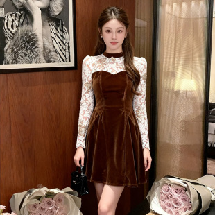 法式复古洋气小个子气质丝绒连衣裙富家千金感独特漂亮掐腰短裙女