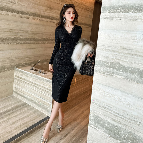 紫嫣红藤黑色蕾丝礼服