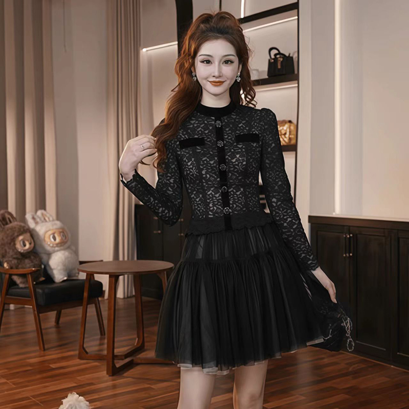黑色赫本风长袖连衣裙