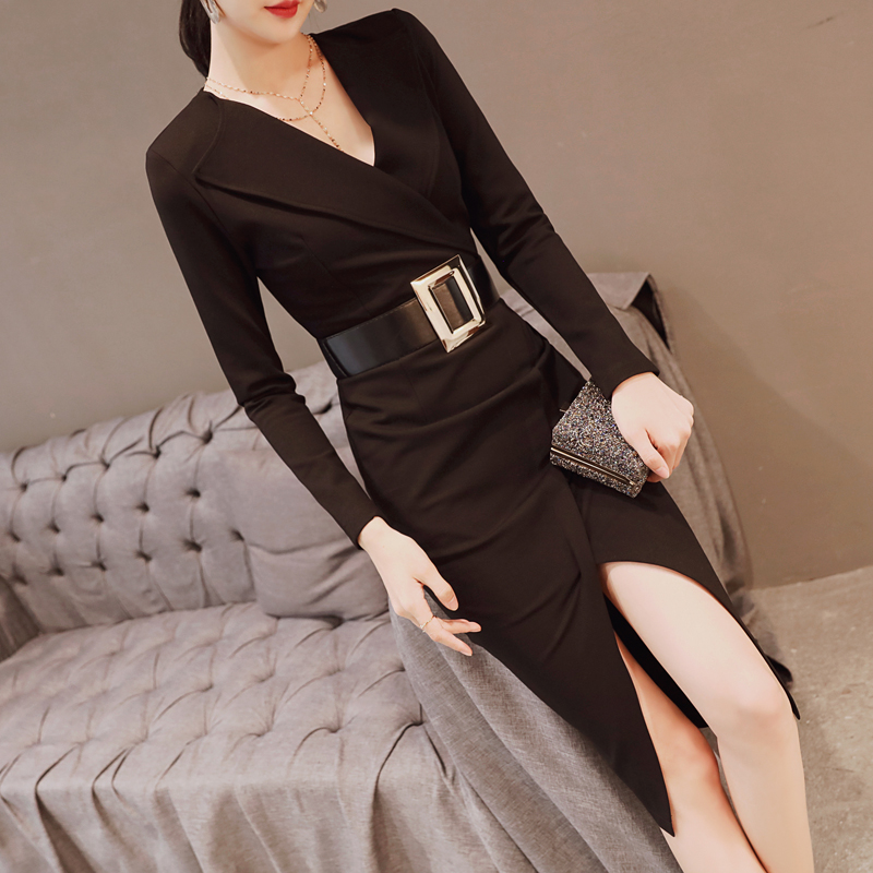 Çï×°Å®2018пîÁ¬ÒÂȹÖг¤¿îVÁìÆøÖÊ´óÂëְҵʱÉÐÏÔÊݺÚɫȹ×Ó