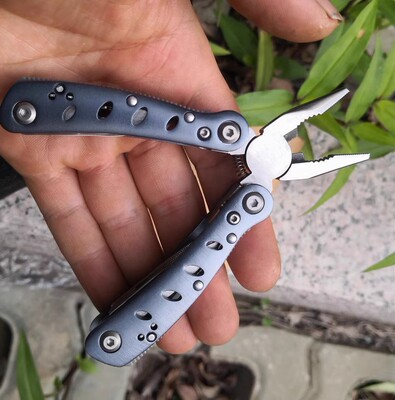 关铸牌工具钳11多功能