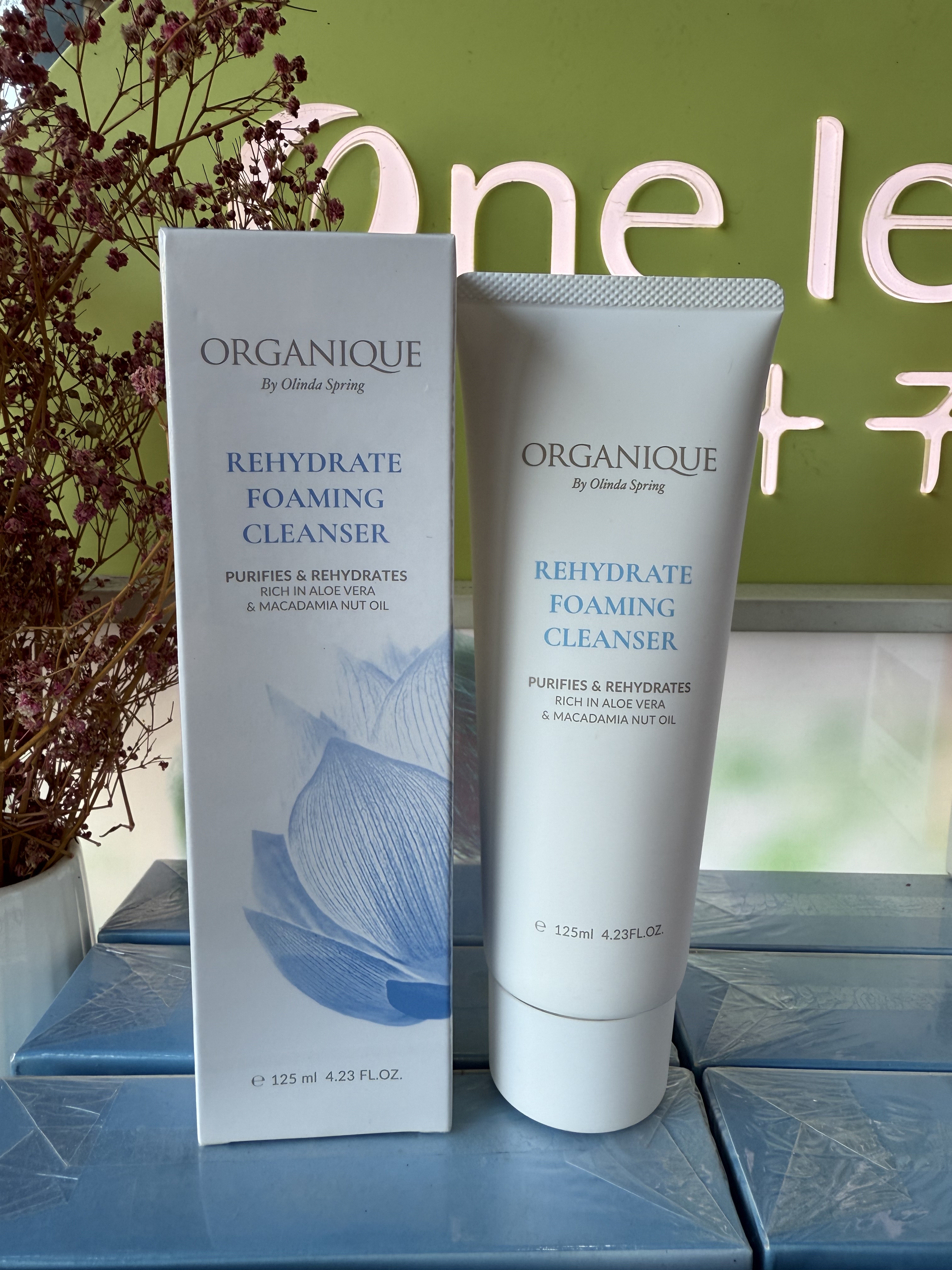 澳玬俪娅保湿泡沫洗面奶正品