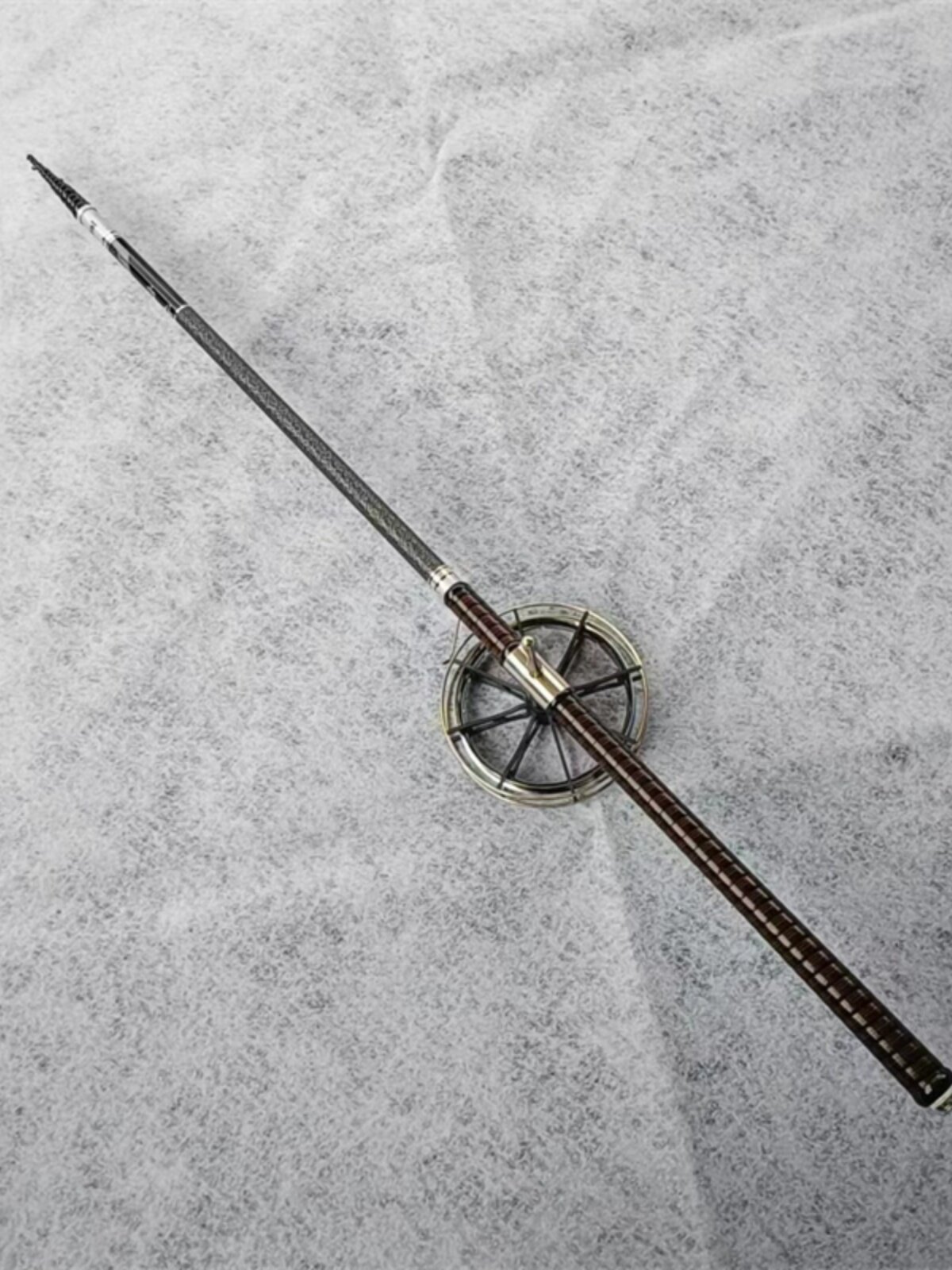 2024 신제품 터닝 스트림 낚싯대 3.9 미터 짧은 탄소 낚싯대 초경량 단단하고 느낌이 좋습니다