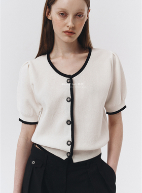 韩代潮牌dunst 春夏季新款撞色边优雅金扣泡泡袖短袖针织红色上衣