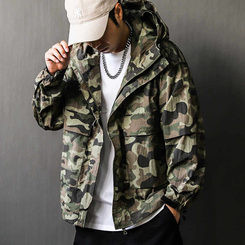 男士迷彩服夹克外套男春秋高级感痞帅男装2024新款连帽冲锋衣薄款