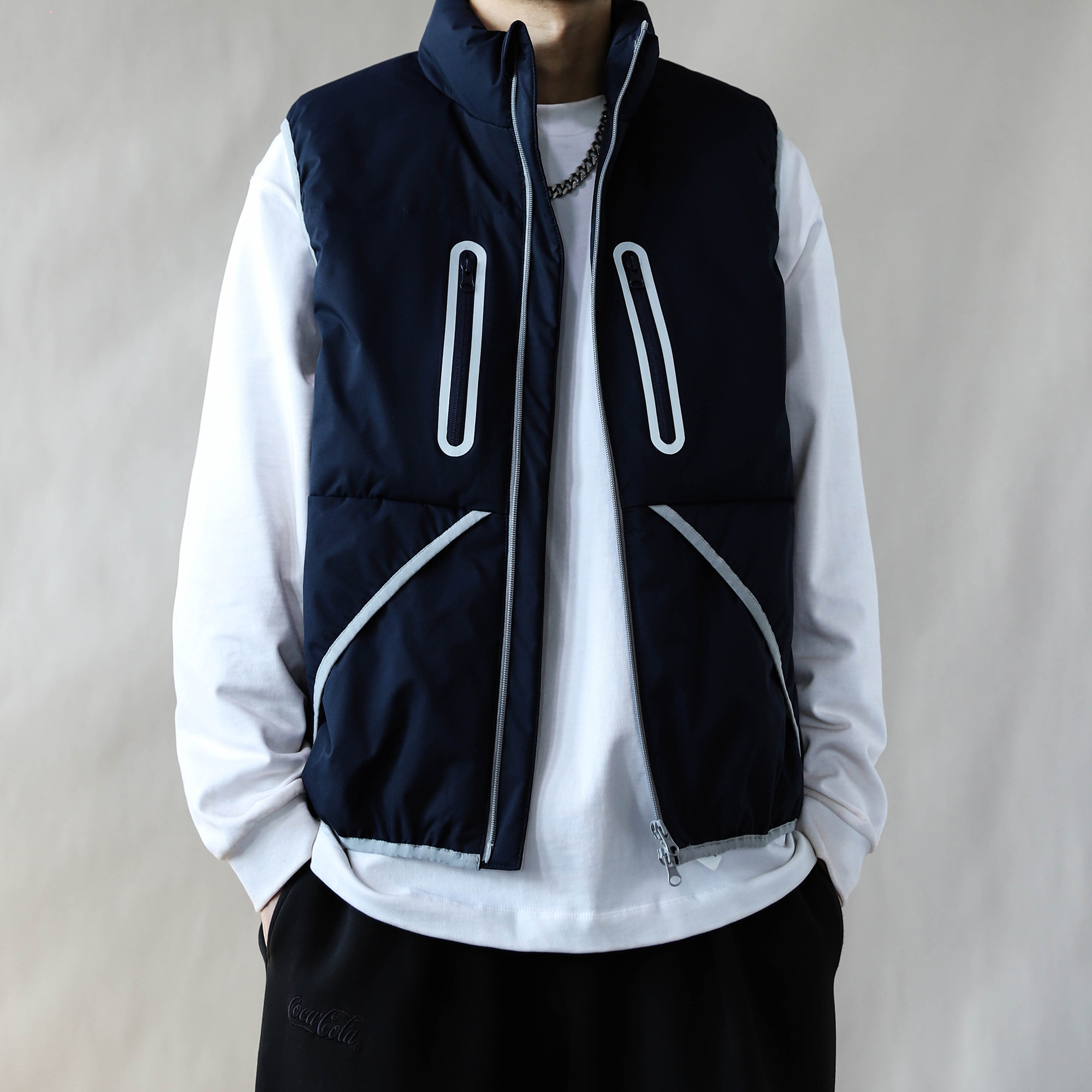 2025冬季户外风立领羽绒马甲男宽松多口袋加厚保暖背心外套藏青色