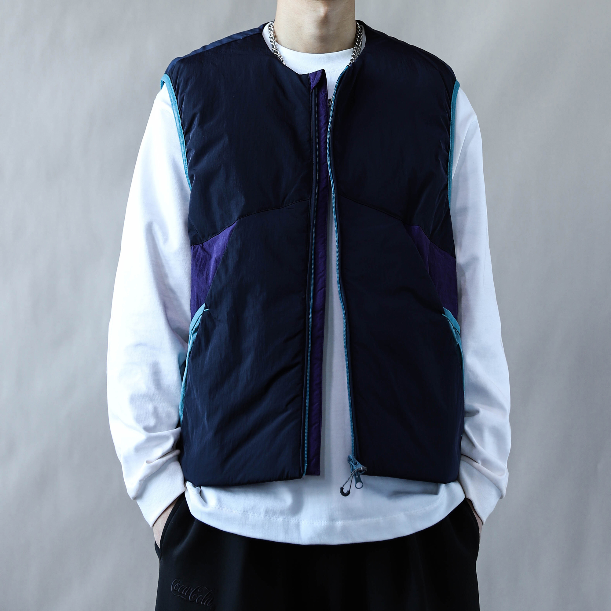 撞色拼接羽绒马甲男户外风休闲宽松保暖背心外套紫色2025羽绒服