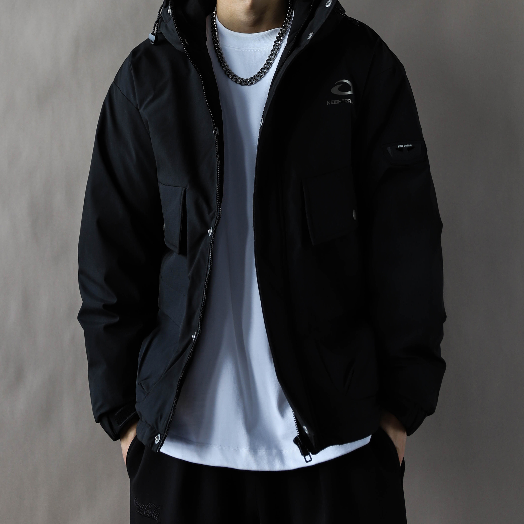 美式复古连帽羽绒服男款秋冬季2025外套青年宽松上衣新款黑色加厚