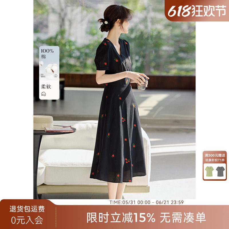 XWI欣未玫瑰花刺绣纯棉碎花连衣裙女夏季法式收腰显瘦茶歇小黑裙