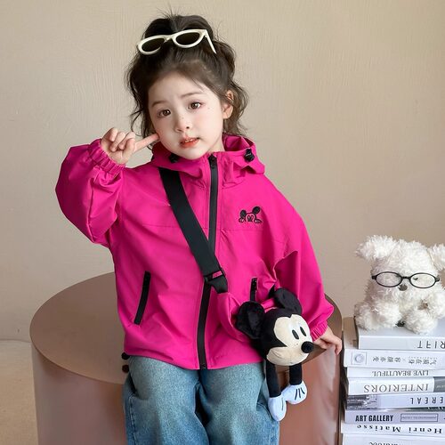 女童外套2026新款春秋款女宝宝连帽上衣米老鼠春季春装儿童冲锋衣