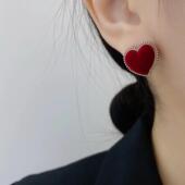 爱心植绒铜镀咖啡金耳饰精致轻奢高档时尚 浪漫系列耳环