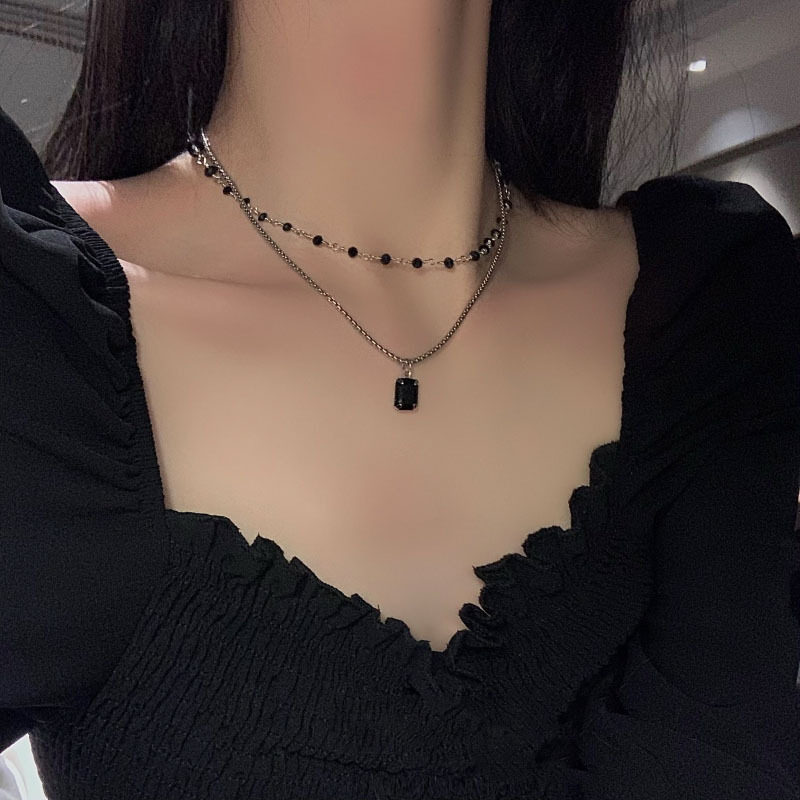 甜酷黑色宝石双层叠戴项链女小众设计感锁骨链辣妹颈链潮配饰