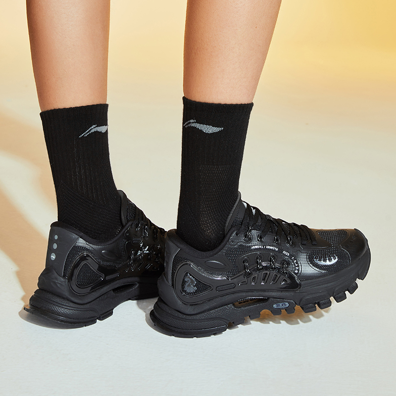 中国李宁系列女休闲鞋春时尚舒适