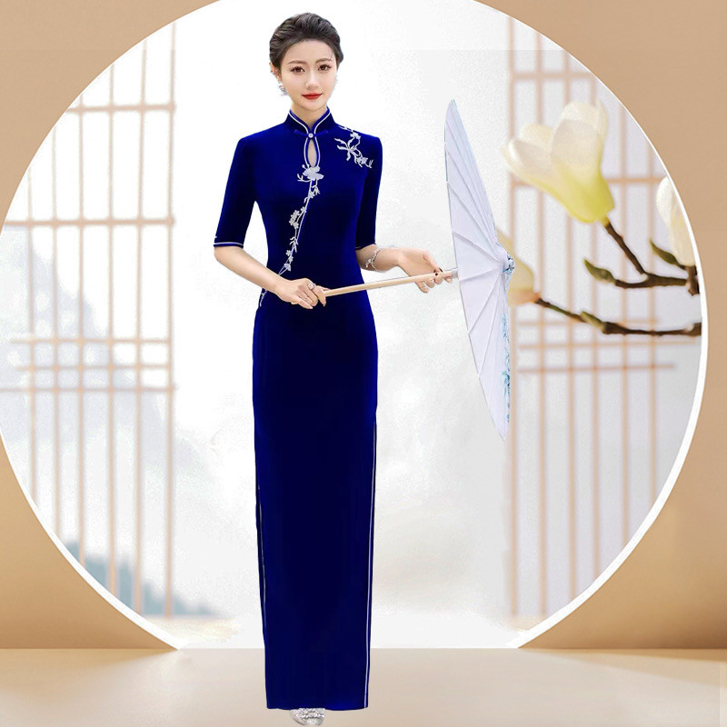 2025新款金丝绒旗袍长款短袖传统修身优雅走秀演出宴会婚庆礼服裙