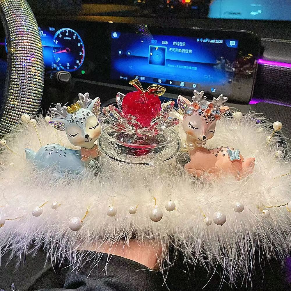 汽车内饰迷人诱惑小鹿摆件中控台车上香水网红高档车载女生装饰品