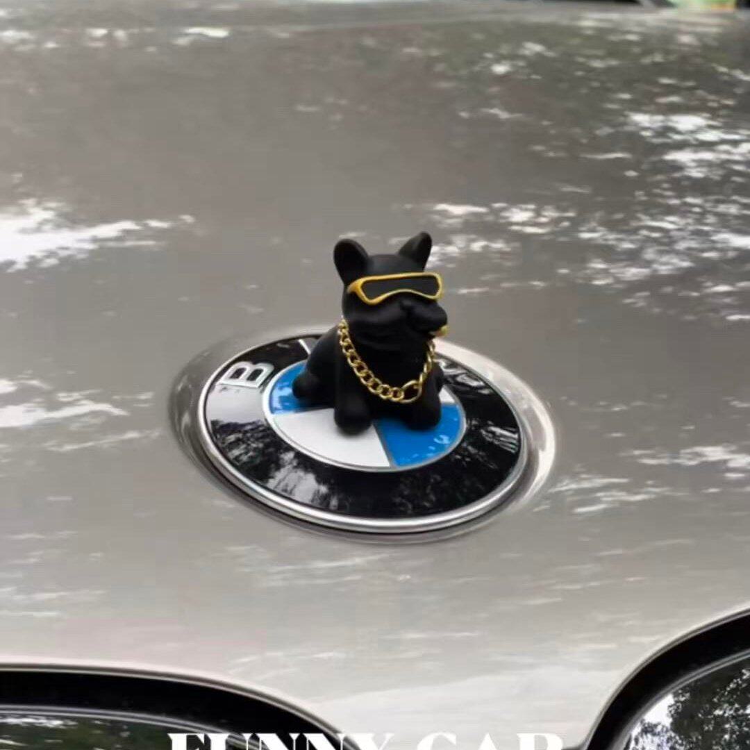 斗牛犬车载摆件个性创意汽车车标后备箱装饰车载中控台布置装饰品