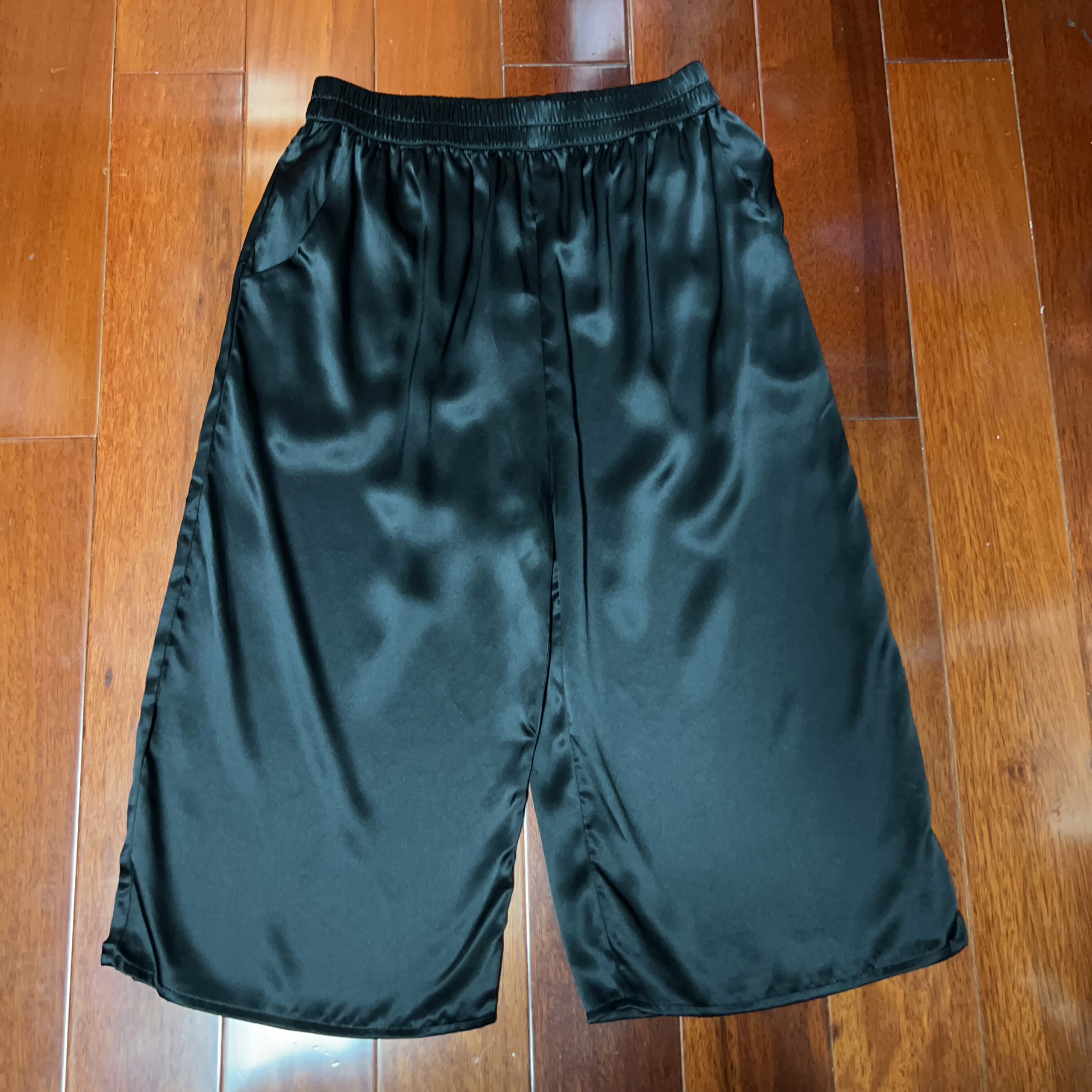 重磅素皱缎黑色七分裤夏季加厚女裤子