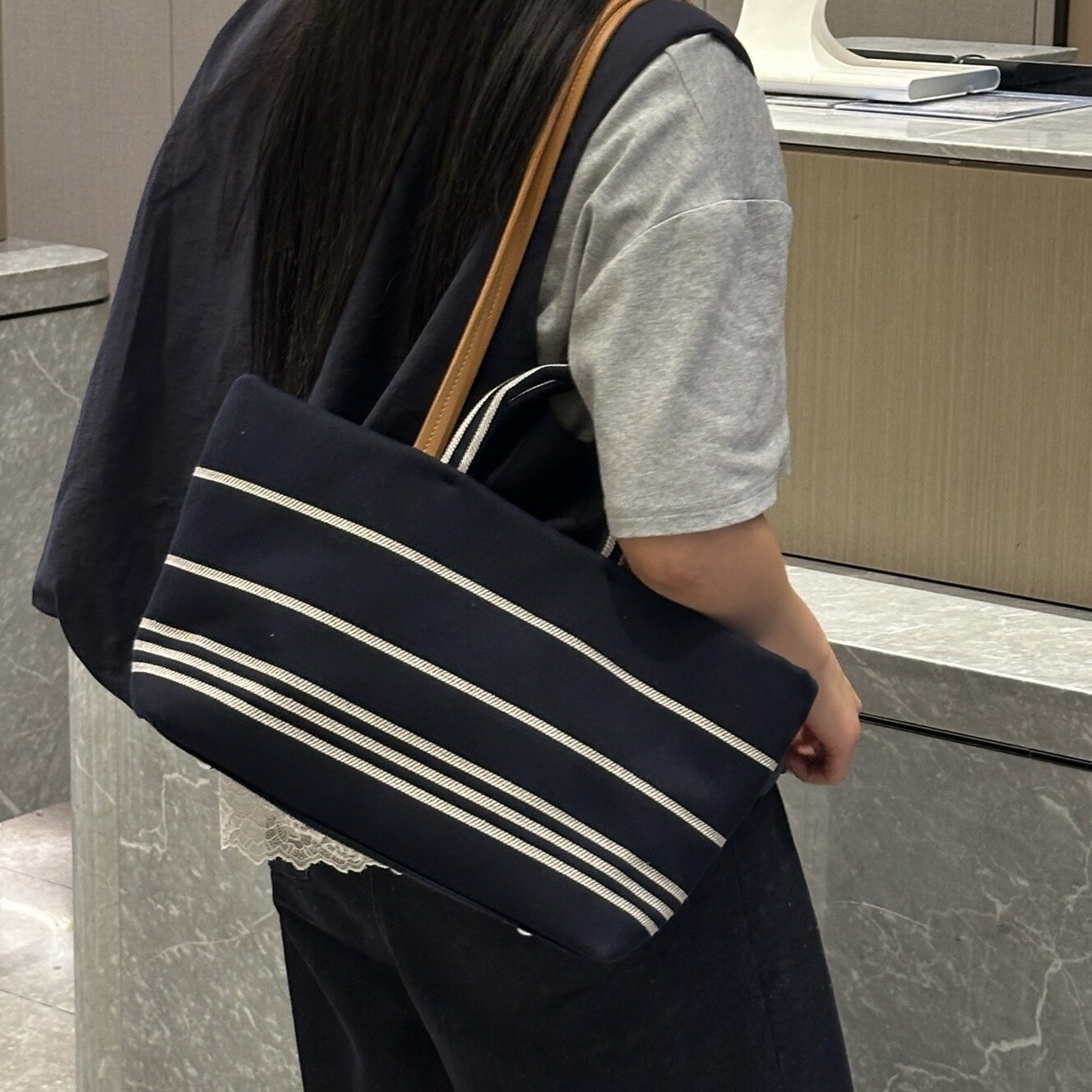2026新款时尚百搭条纹帆布沙滩包大容量托特包女小众手提包腋下包
