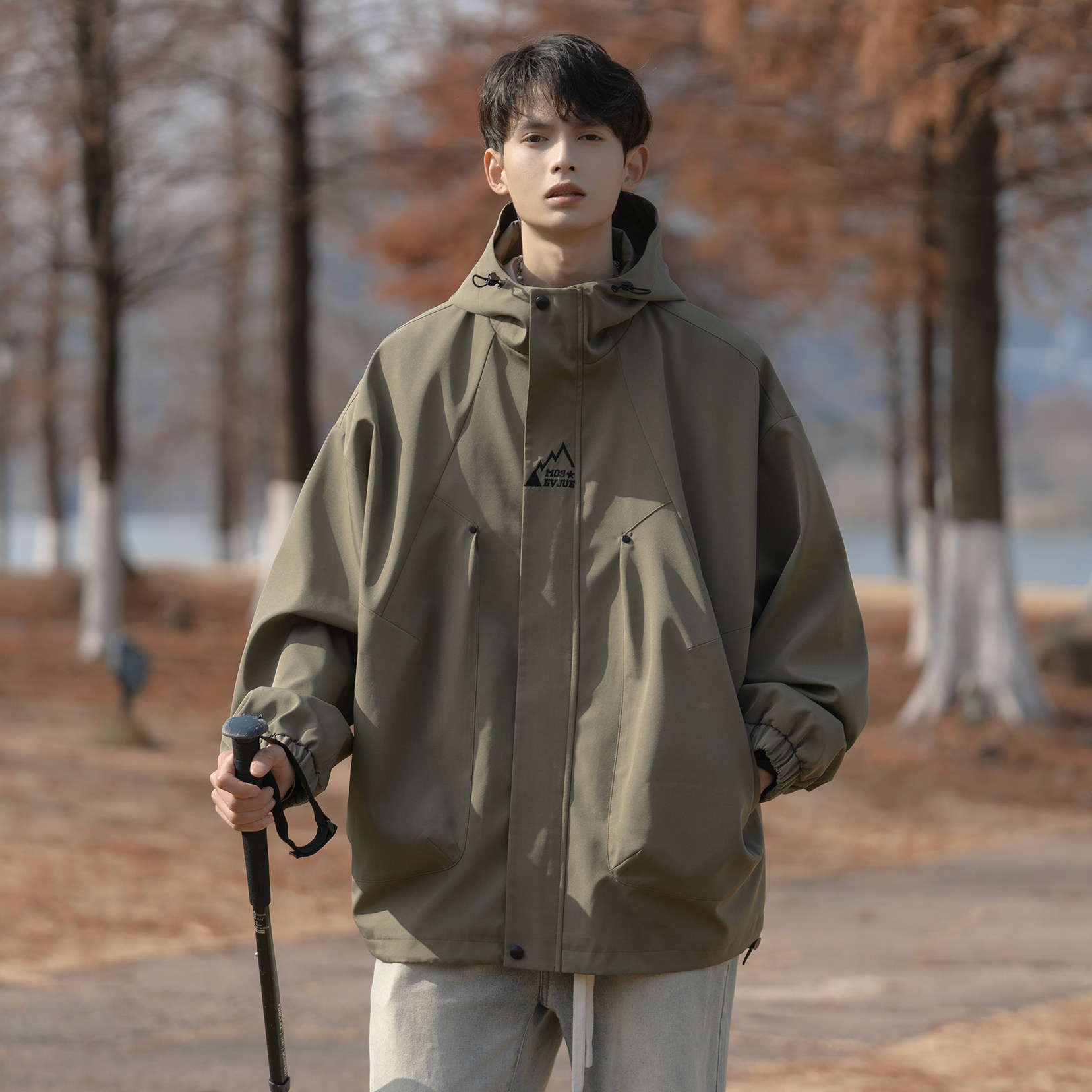 潮流小山标冲锋衣夹克A425-W6201-p100控138面料聚酯,男装夹克,电商A425