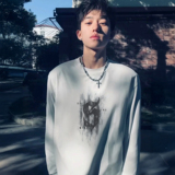 白色