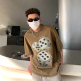 驼色