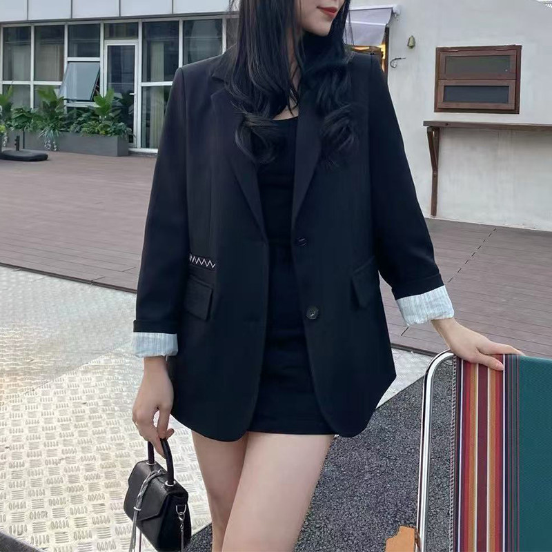 慵懒风休闲西装外套女2025年春季新款气质名媛小众高级设计感上衣