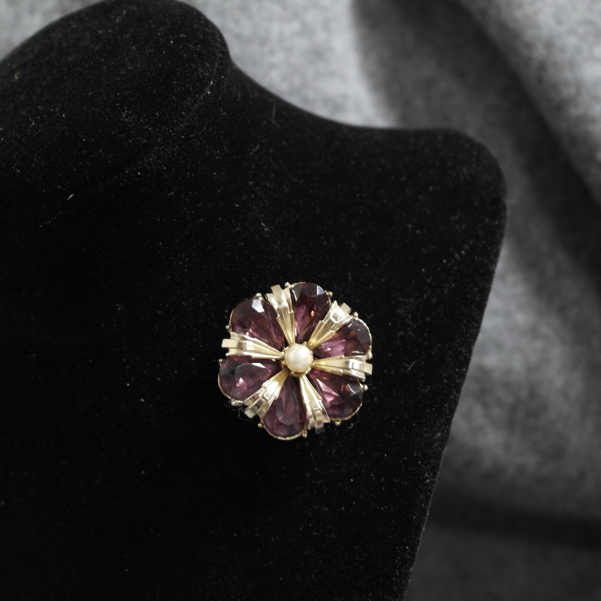 珍珠花朵欧美风复古饰品别针