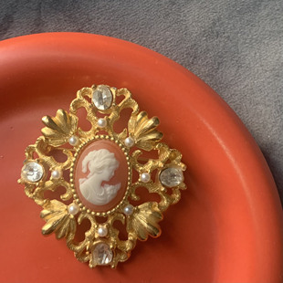 ky vintage Yosca 人像卡梅奥浮雕莱茵石镀金胸针别针稀有宫廷风