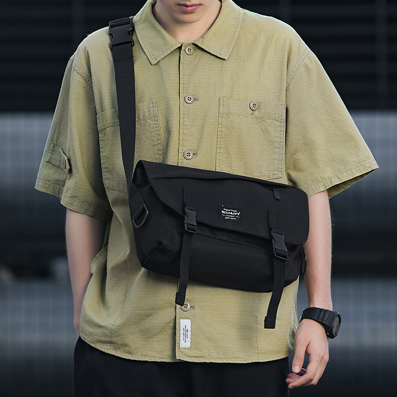 木村耀司男士斜挎包男潮邮差包男生挎包日系背包休闲单肩包骑行包