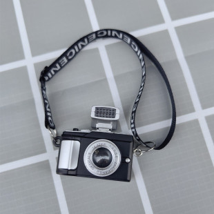 Labubu公仔相机15cm17cm心动马卡龙坐坐派对拉布布单反相机装饰品