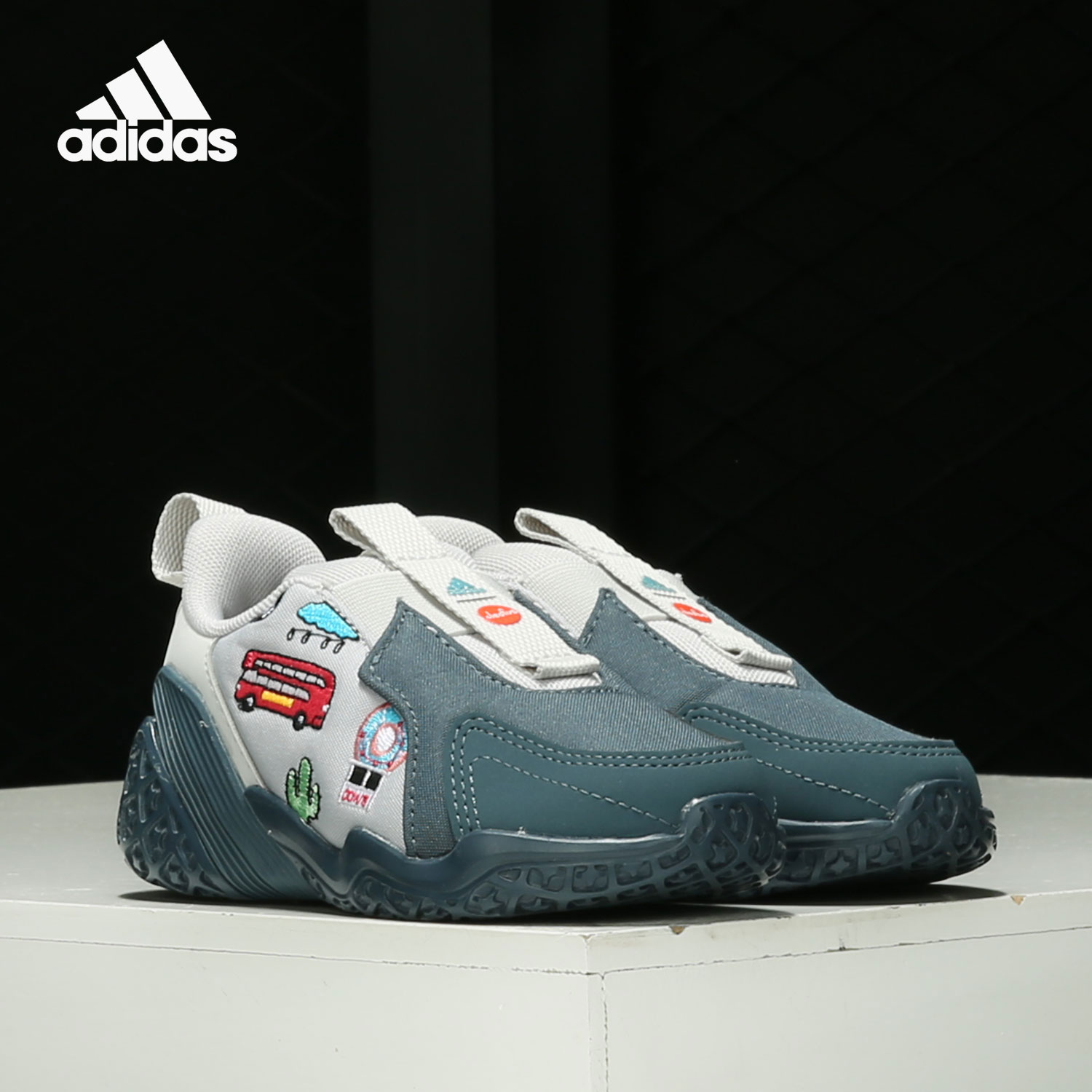 阿迪达斯正品儿童舒适轻便运动鞋