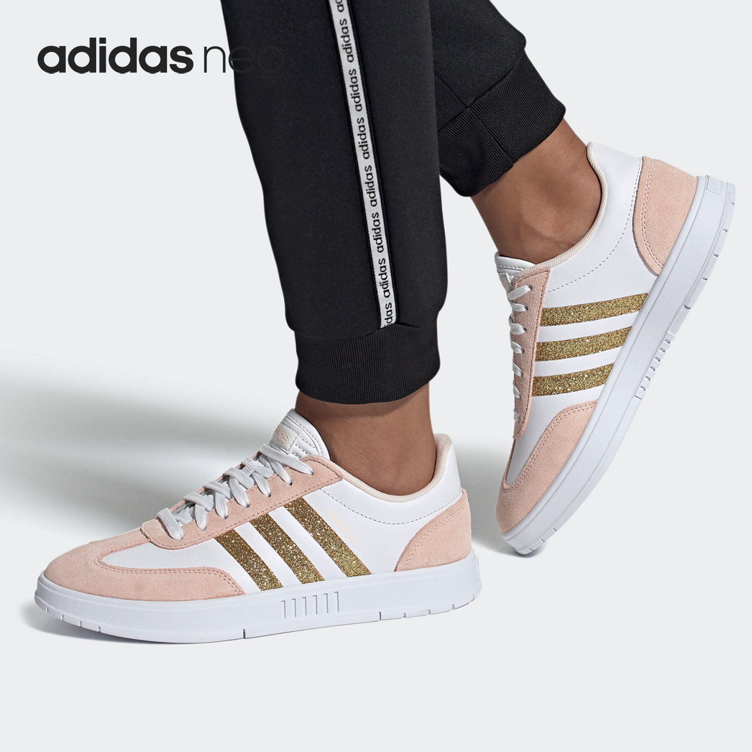 阿迪达斯正品女子休闲运动鞋