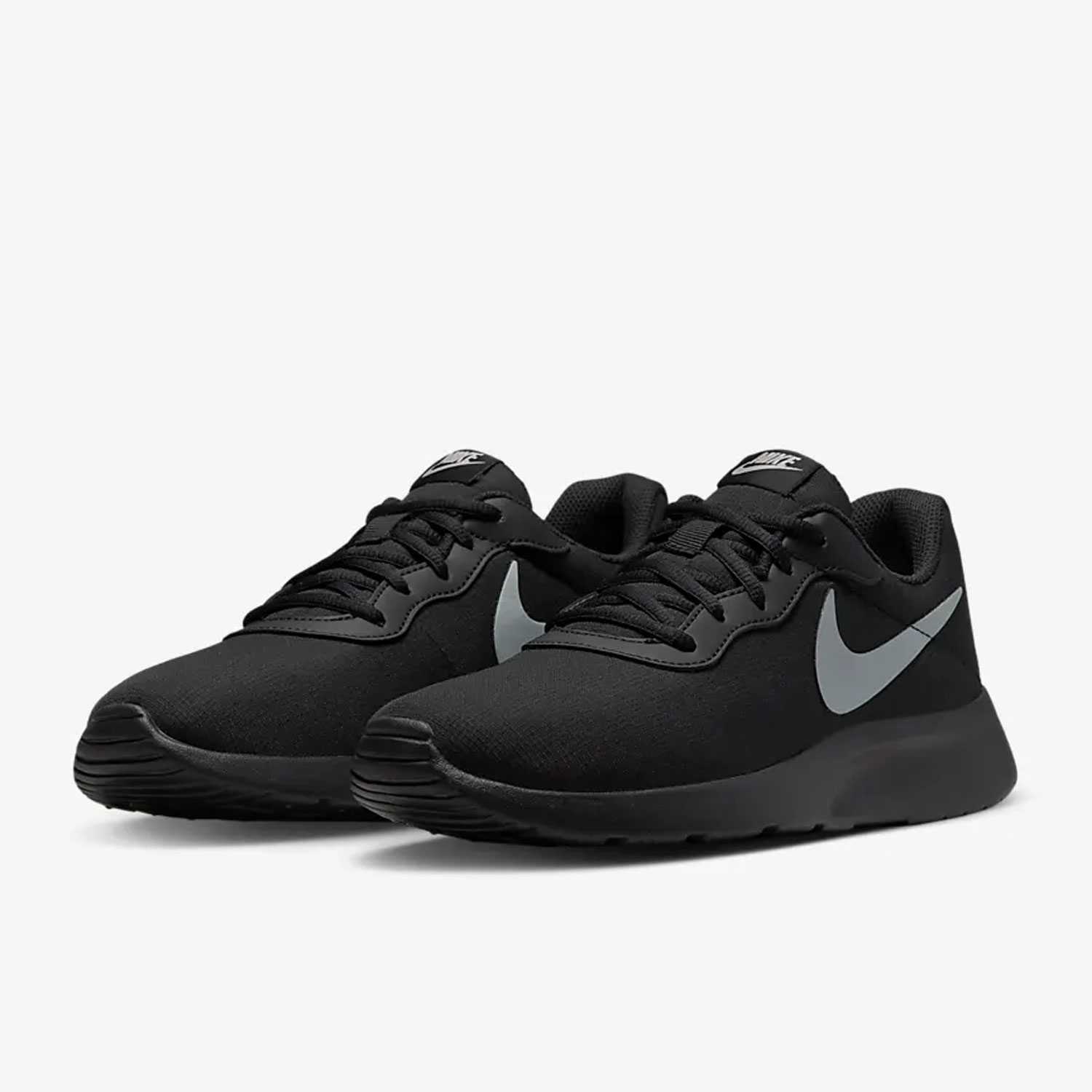 耐克正品女子运动透气耐磨休闲鞋