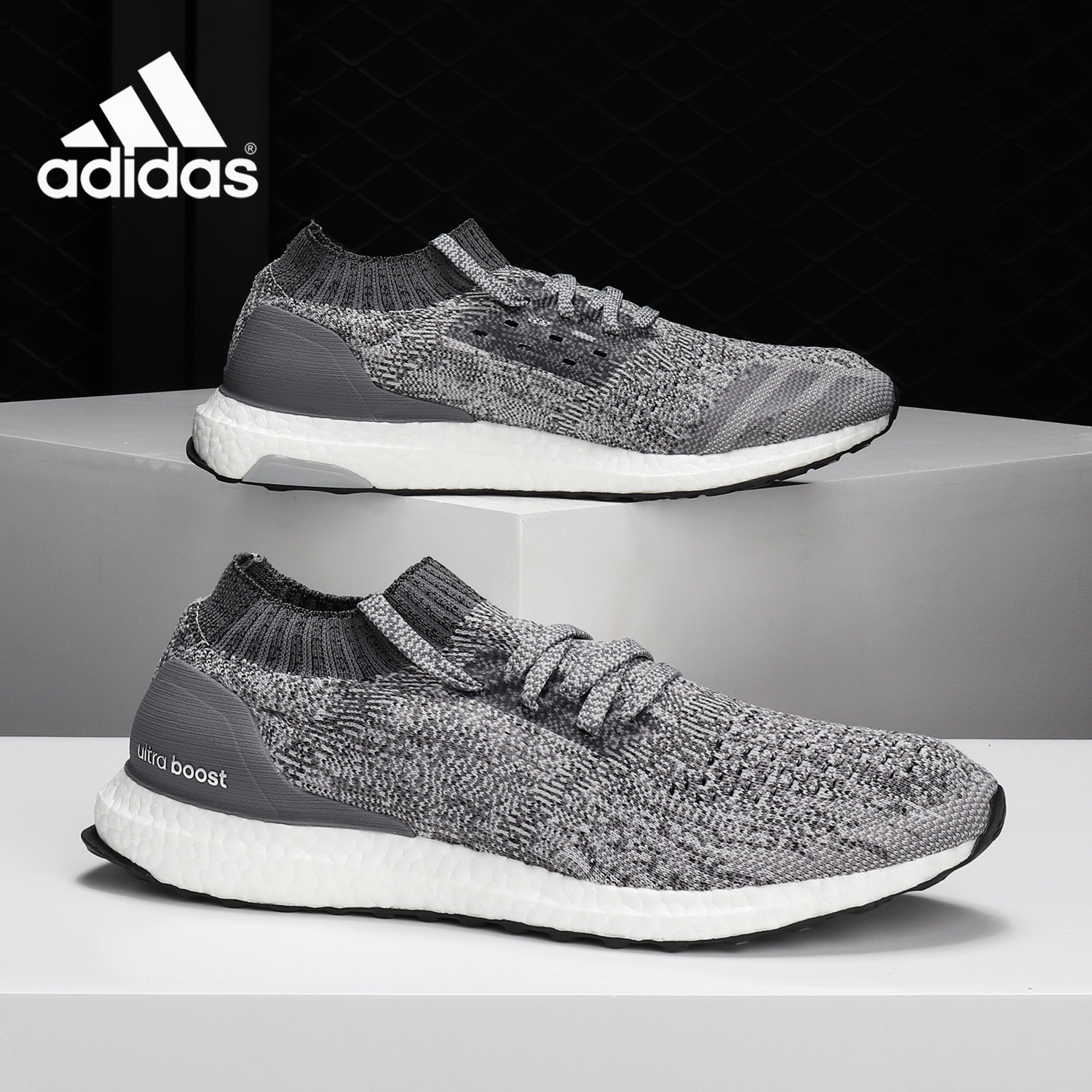 阿迪达斯正品男女缓震运动跑步鞋