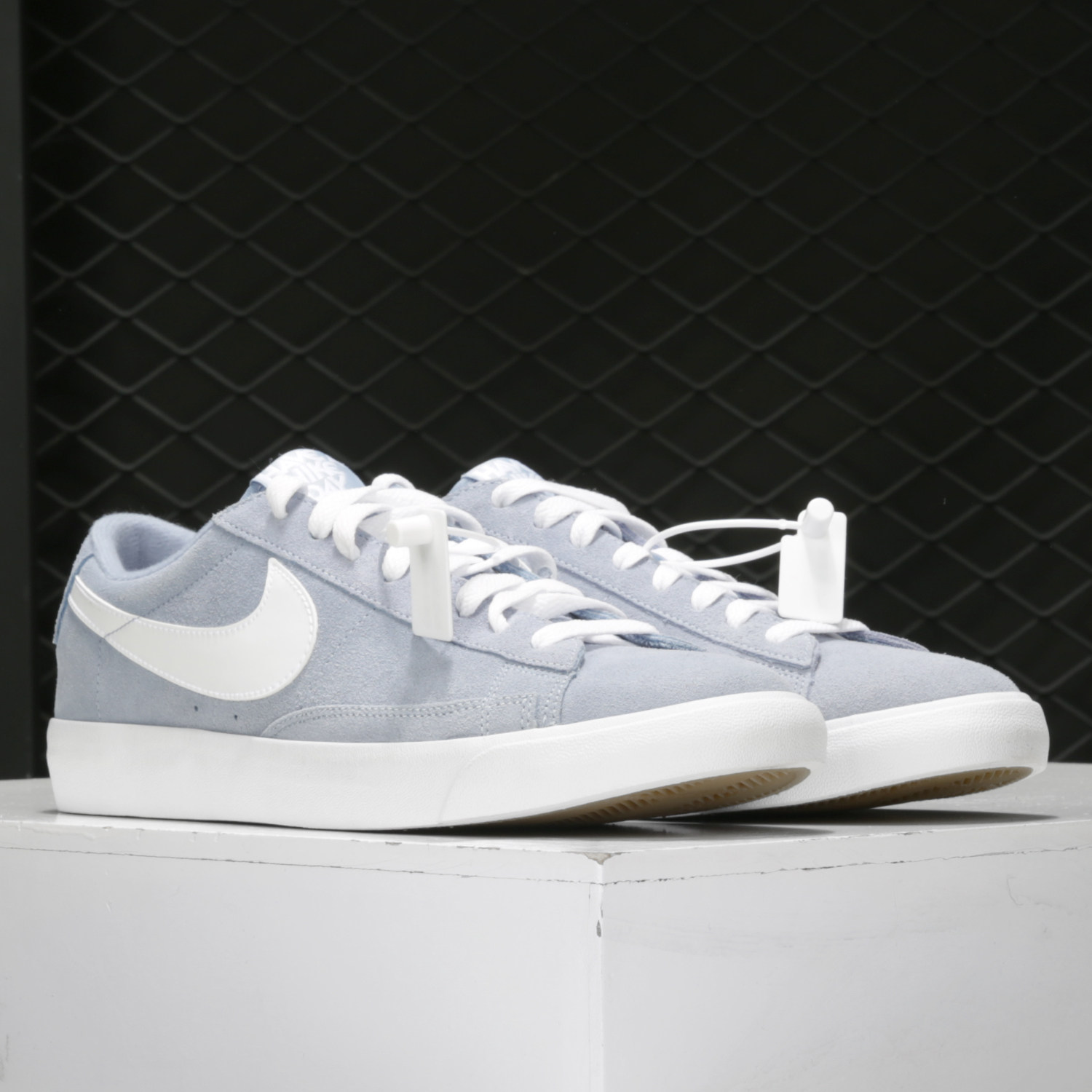 Nike/耐克正品 2019新款BLAZER LOW PRM ND 男子运动鞋 BQ6813