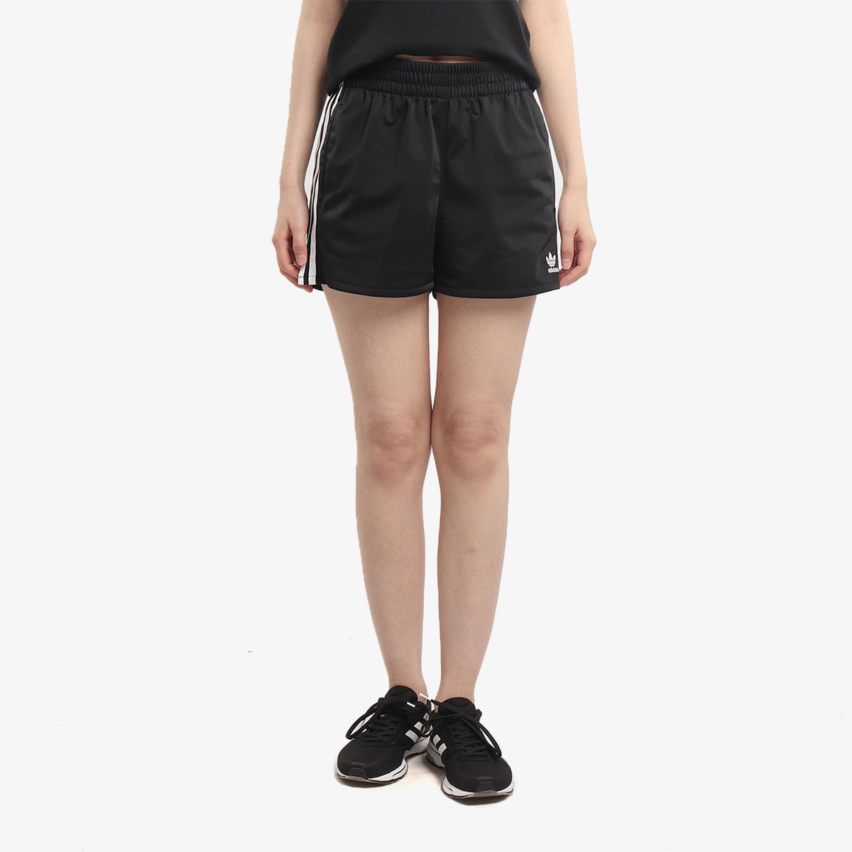 阿迪达斯正品女子休闲运动短裤