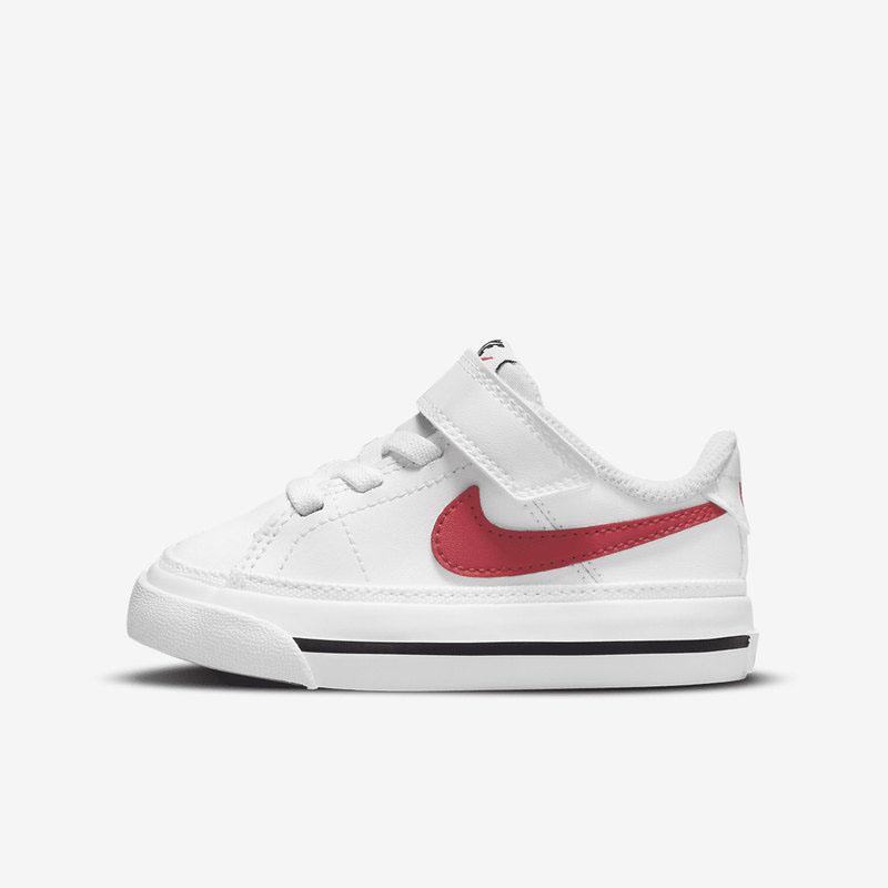 耐克小童运动风休闲鞋