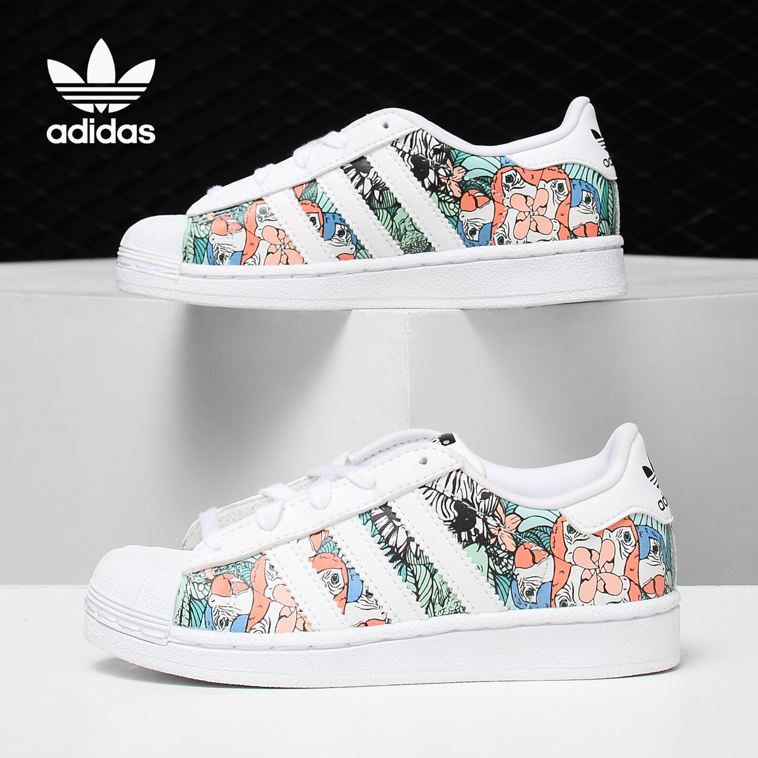 Adidas/阿迪达斯正品2019春夏新款三叶草儿童休闲运动板鞋B37277