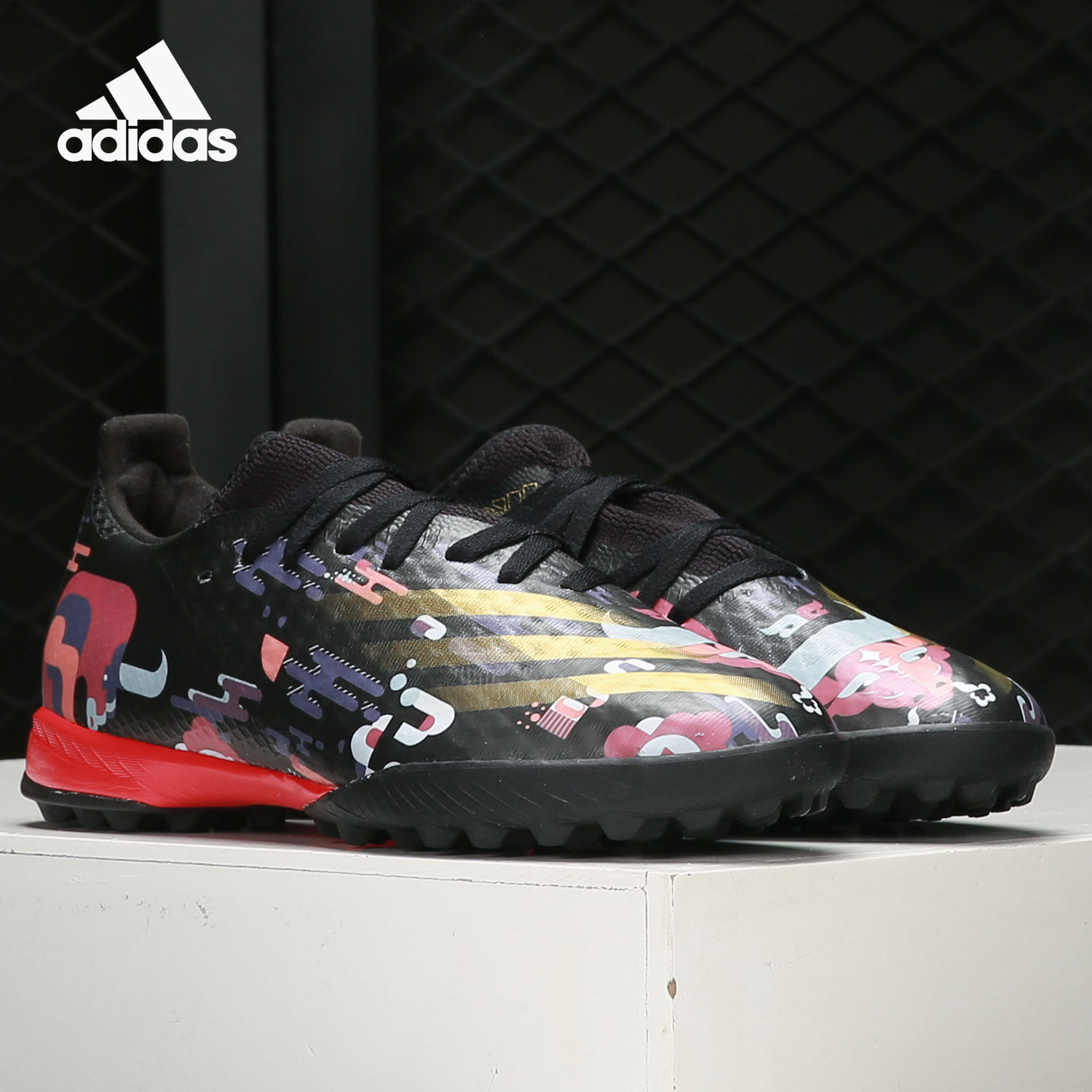 阿迪达斯正品新款男子运动足球鞋