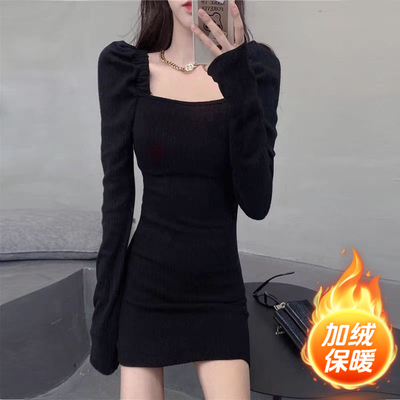 纯欲风方领泡泡袖包臀连衣裙女春冬新款辣妹修身气质短款小黑裙