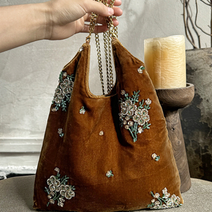 2025春季新款鎏金丝绒手提包挎包真丝丝绒新中式法式国风女包手袋