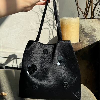 绣花朵亮片手挎小包包